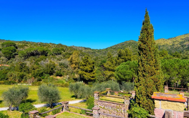 Apartment in Bagnaia Near Gulf of Portoferraio