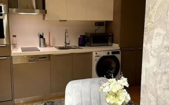 Brand-new Luxurious Studio Near Mall of Istanbul