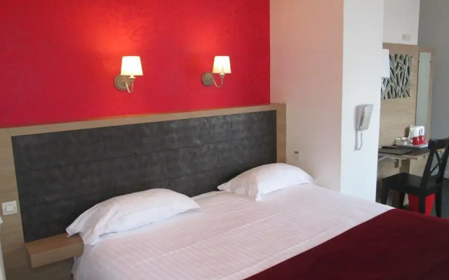 Calme des Pins Hôtel Piscine & Spa