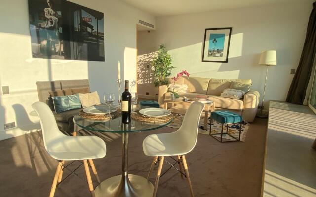 1610B - Stunning studio with Champs Elysées Views!