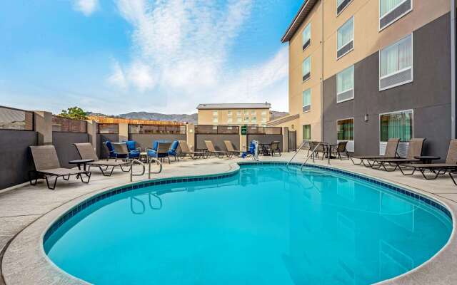 La Quinta Inn & Suites by Wyndham San Francisco Airport N