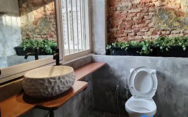 Mokū Georgetown Pre-war House 4BR 5-14pax