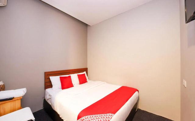 OYO 910 Hills Residence