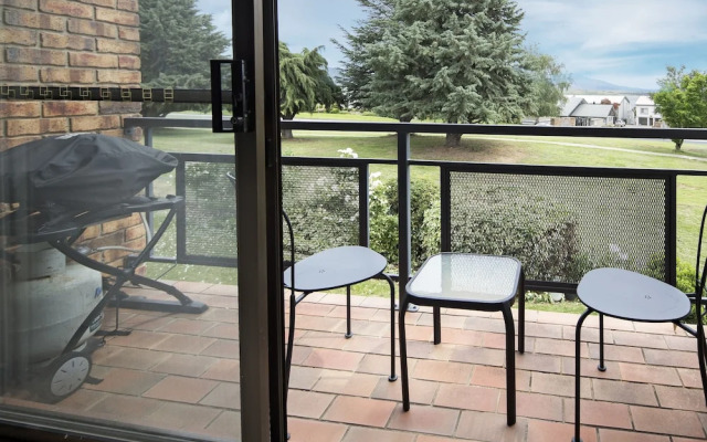 Ellswood 9 in Central Jindabyne