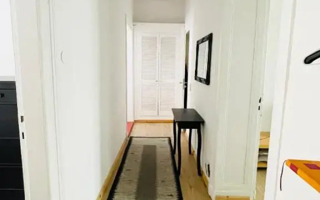 Nice City Apartment
