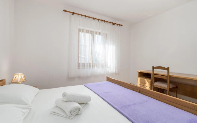 Stunning Home in Sv Juraj With Wifi and 2 Bedrooms