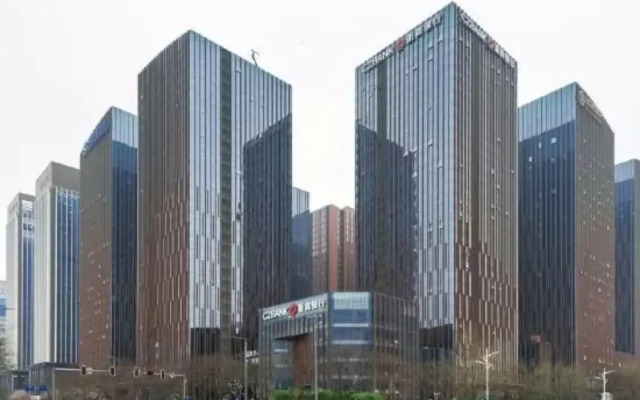 Ease World Hotel