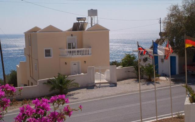 Achlia Hotel