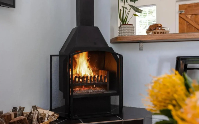 Jonkershoek Valley Cottage