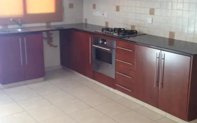 Alexandria Court Apartment No. 5