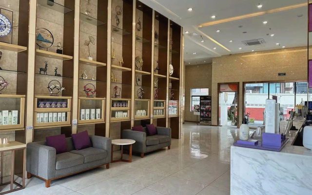 Lavande Hotel (Dongguan nanchengXiping Metro Station) – Lobby – Dongguan