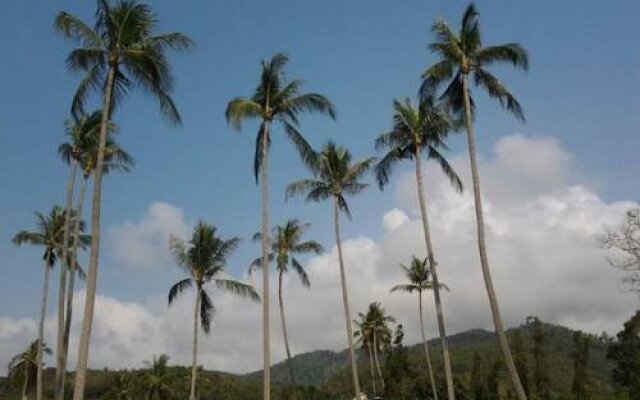 The Memories Holiday Home Beachside & Mini Zoo Samui Lamai