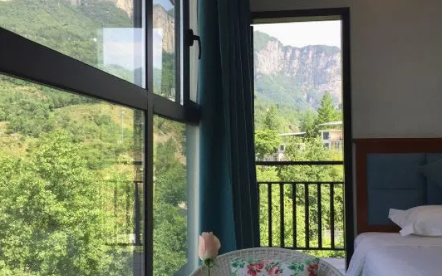 Suoxiayuan Homestay (Enshi Grand Canyon Scenic Area) – Balcony – Enshi Prefecture