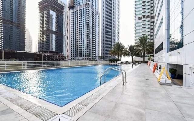 SuperHost- Premium 1BR with Partial Marina View