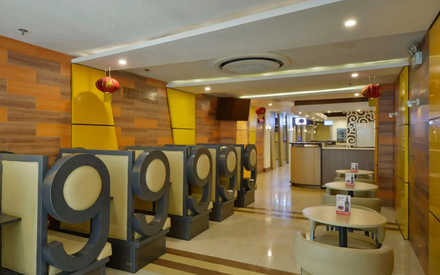Hotel 99 Monumento Caloocan