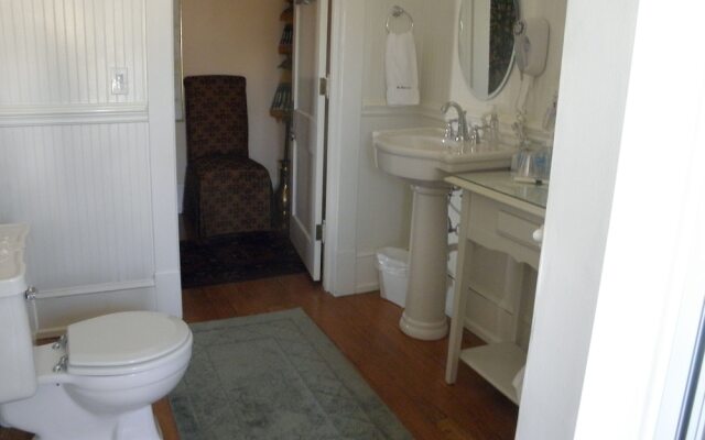 The Doctor's Inn Virginia