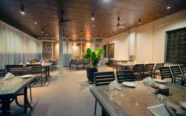 RG Exclusive Hotel-Akola