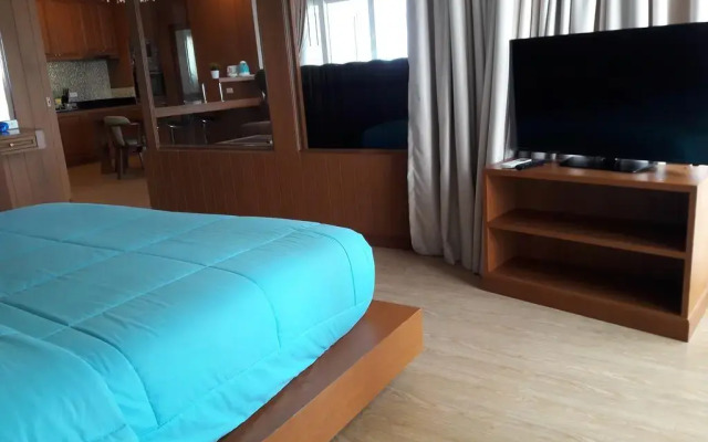 Blue Ocean Suite