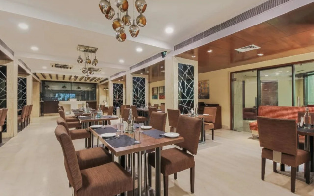 Golf View by OYO Rooms