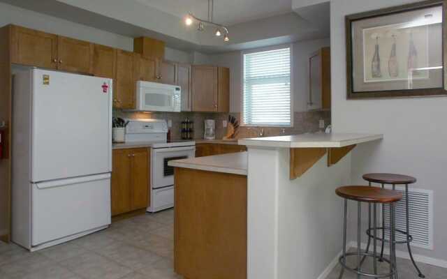 Sunset Waterfront Resort by KVR