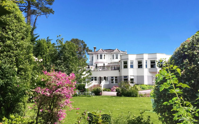 Abbey Sands Hotel