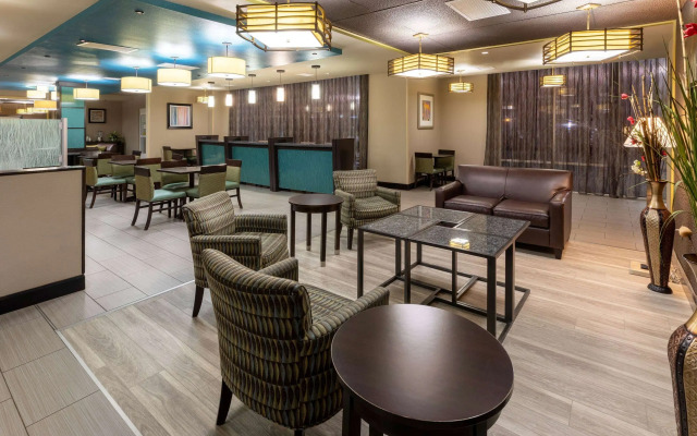 La Quinta Inn & Suites by Wyndham Durant