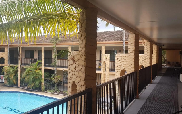 Oasis Inn Cairns