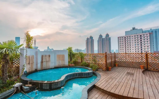 Metropolo Jinjiang Hotels (Xuzhou Railway Station, Suning Plaza, Chudu)