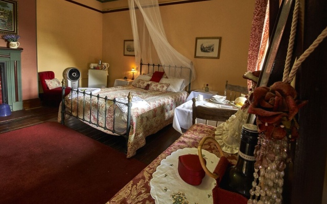 The Old Victoria – Guest Rooms – Newcastle