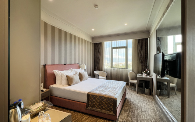 Kaya Izmir Thermal And Convention