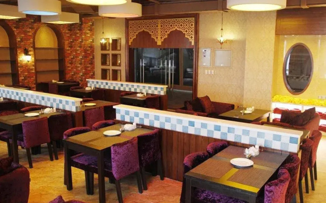 Chengdu Junxi Morrlinternational Hotel