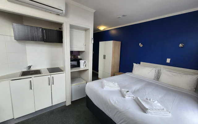 Albion of Auckland – Guest Rooms – Auckland