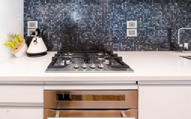 Epsom Central Brand New Apartment