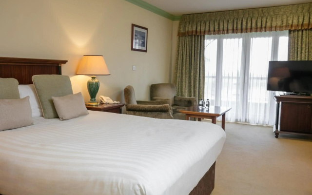 Knights Hill Hotel & Spa