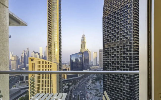 Stunning 2 BR in the heart of Downtown