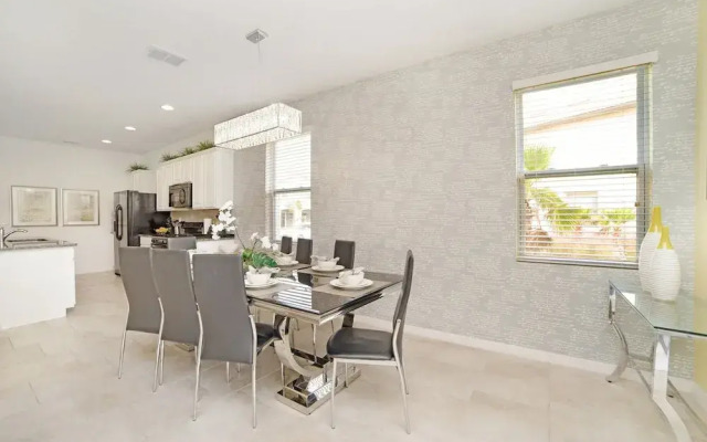 5 Bedroom Solterra Townhome
