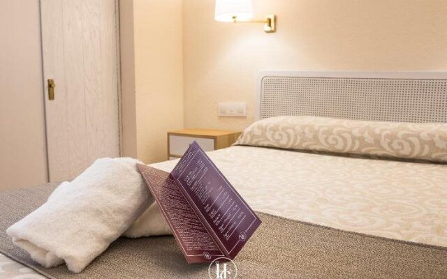 Hostal Cortes