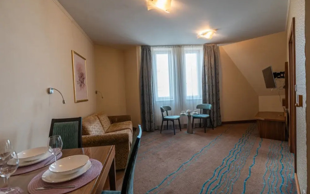 Crown Palace Apartments by Adrez