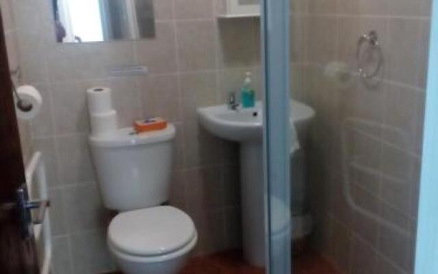 Lynmoore Guest House - BB