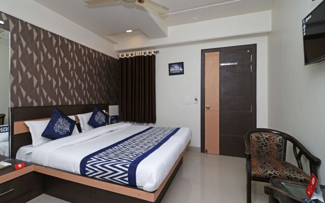OYO 10414 Hotel Tushar Residency