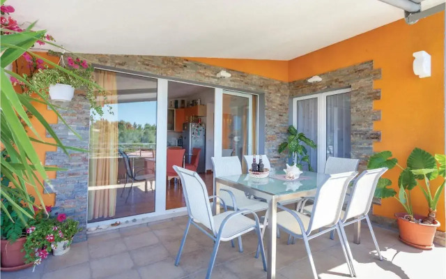 Holiday Apartment Seget Vranjica 02