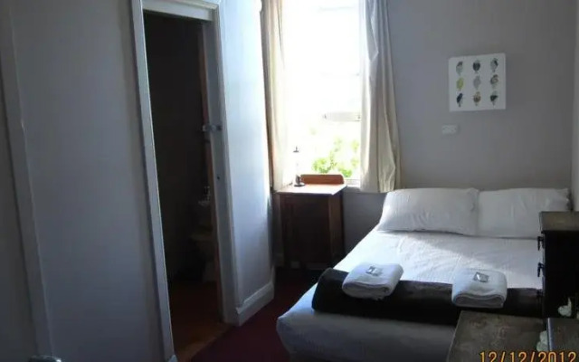 The Cecil Guesthouse
