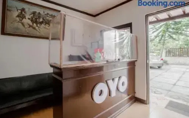 OYO 741 Sierra Travellers Inn
