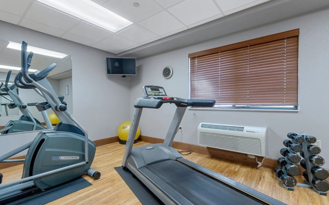 AmericInn Lodge & Suites Green Bay East