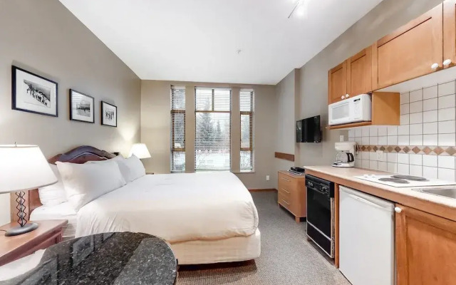 Whistler Cascade Lodge