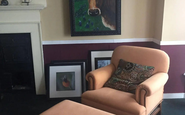 Colonel Williams Inn