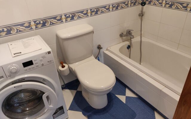 Comfortable Apartment Very Close To Ghadira Bay