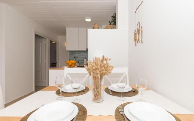 Moderno apartamento en Calan Bosch- C10