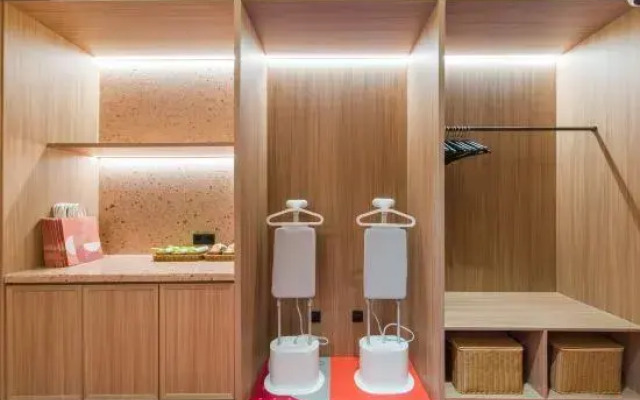 Orange Hotel (Jinan CBD China Resources Land Plaza)