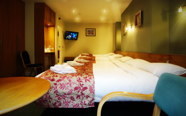 Westbury Hotel